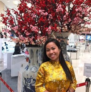 Meet your Posher, Hoà